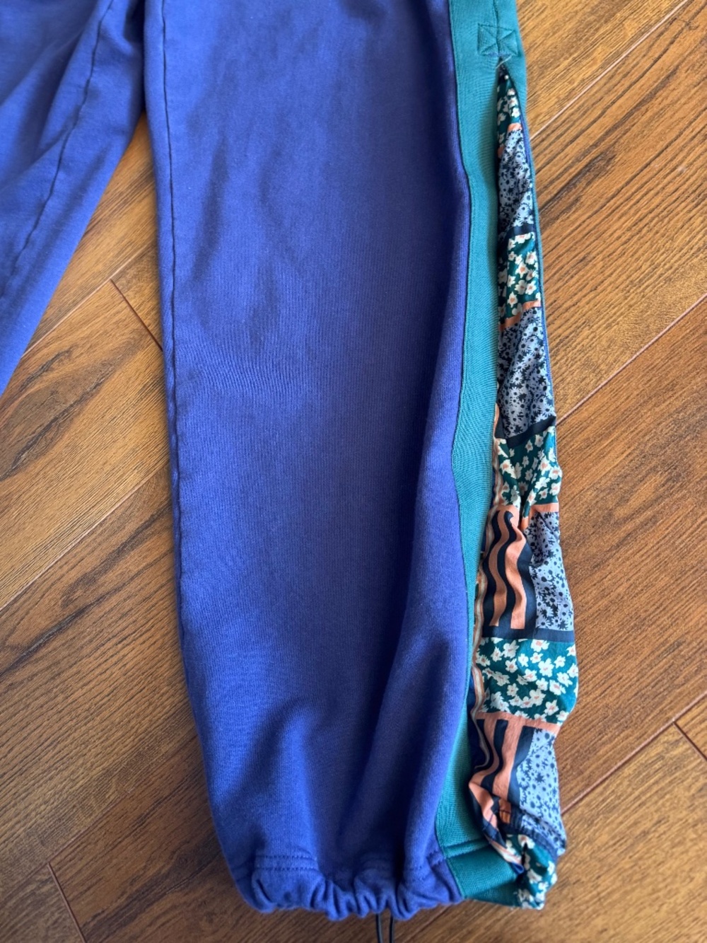 Free People Movement Navy Floral Side Panel Joggers Large - Picture 3 of 14
